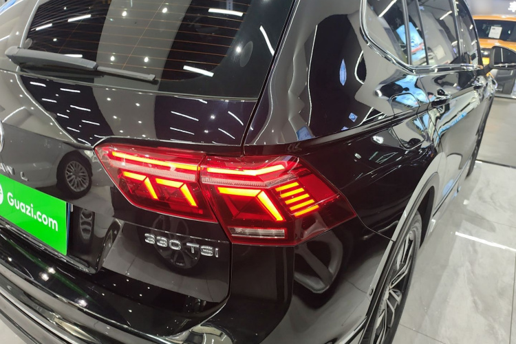 大众 途观L 2024款 330TSI 自动两驱R-Line越享版车身外观6006