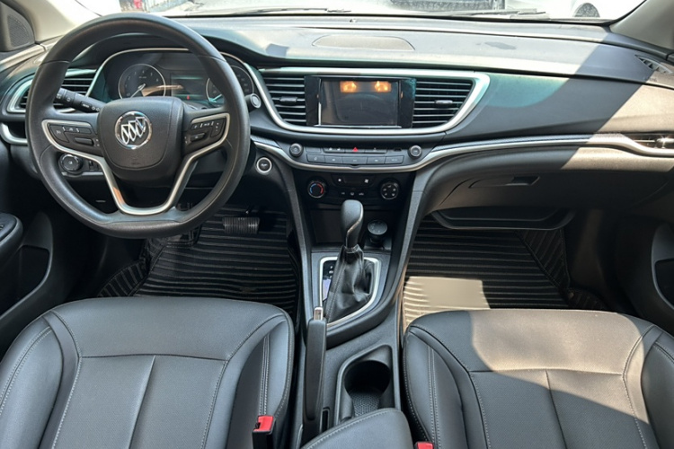 别克 英朗 2021款 改款 典范 1.5L 自动精英型中控内饰7004