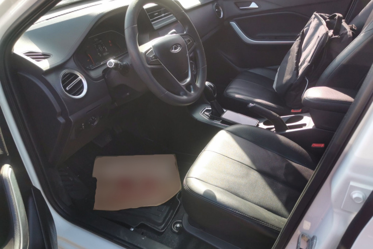 奇瑞 瑞虎3X 2018款 1.5L 自动舒适版中控内饰19