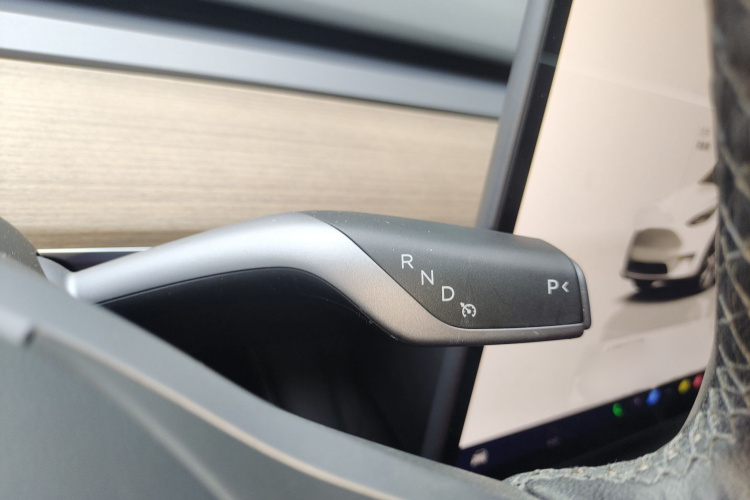 特斯拉 Model Y 2022款 长续航全轮驱动版局部细节18