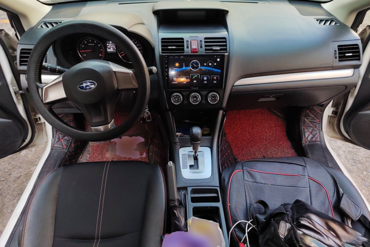 斯巴鲁XV 2014款 2.0i 舒适版中控内饰12