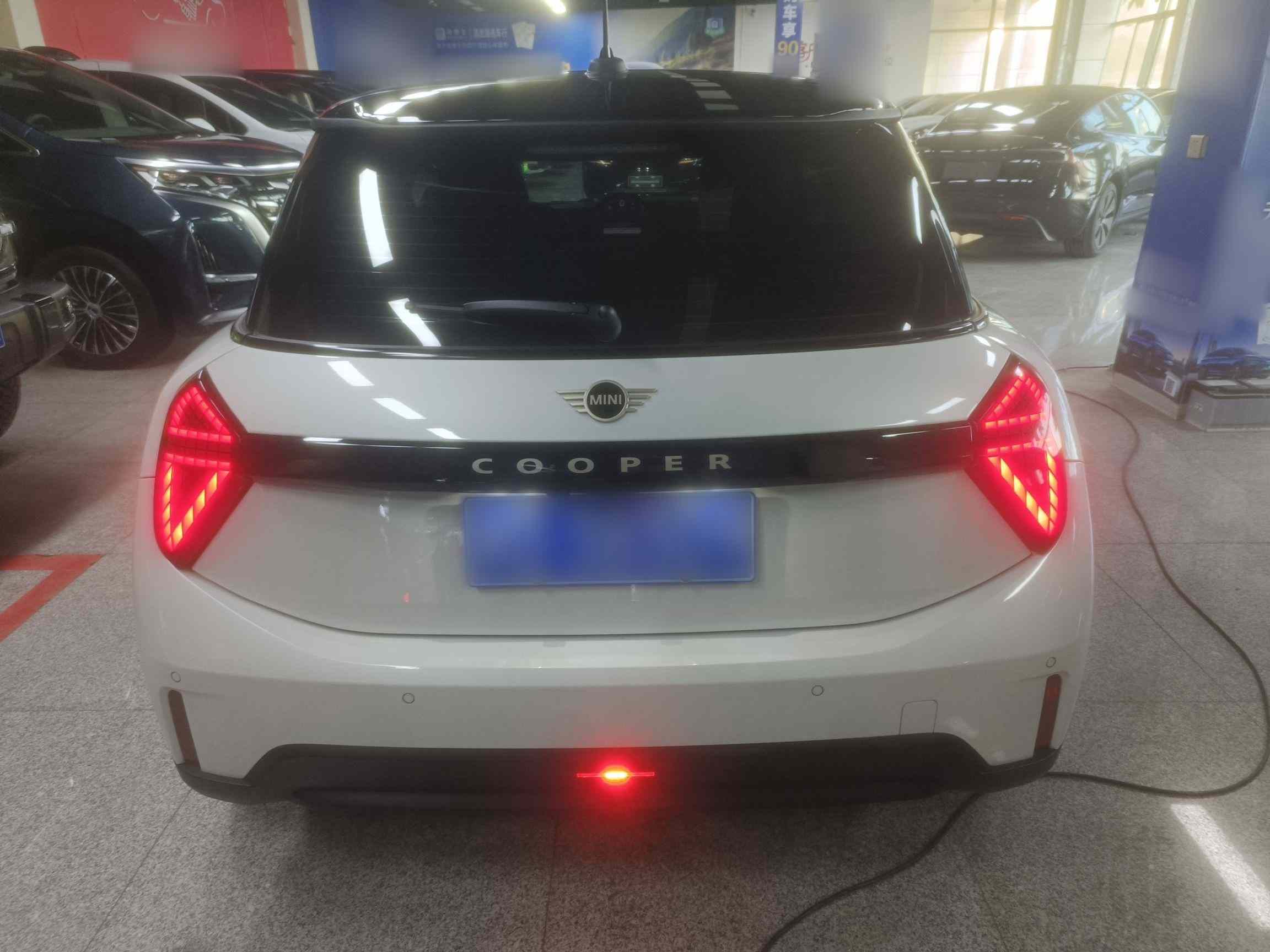 MINI 2025款 1.5T COOPER 经典派(5)