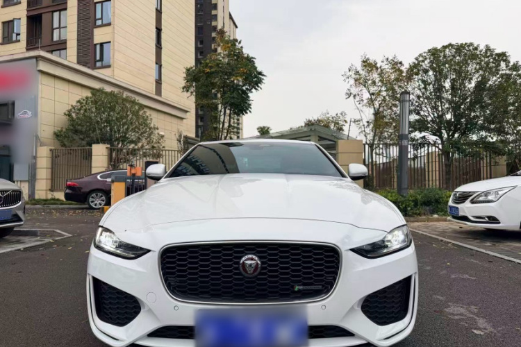 捷豹XEL 2021款 2.0T 250PS R-DYNAMIC S进取运动版车身外观6008