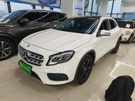 奔驰GLA 2019款 GLA 200 时尚型