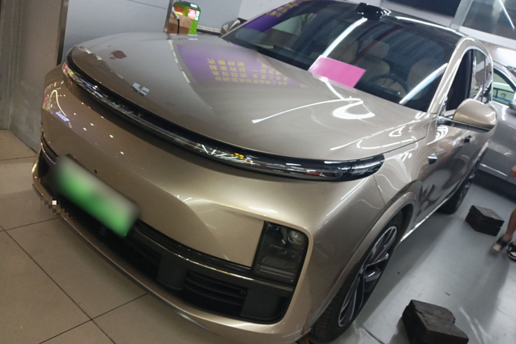 理想汽车 理想L8 2024款 Ultra车身外观6003