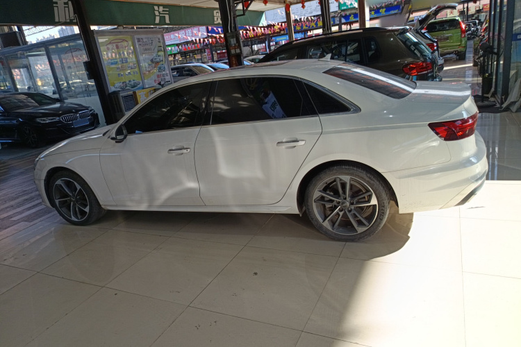 奥迪A4L 2020款 40 TFSI 时尚动感型车身外观4