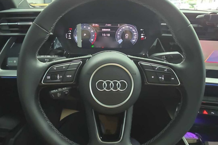 奥迪A3 2024款 A3L Limousine 35 TFSI 时尚运动型车身外观6001