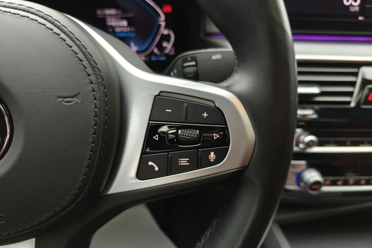 宝马5系新能源 2021款 535Le 先锋版M运动套装局部细节9003