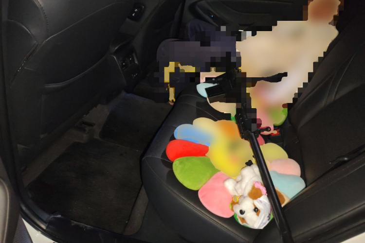 丰田 亚洲龙 2023款 2.0L 豪华版中控内饰21