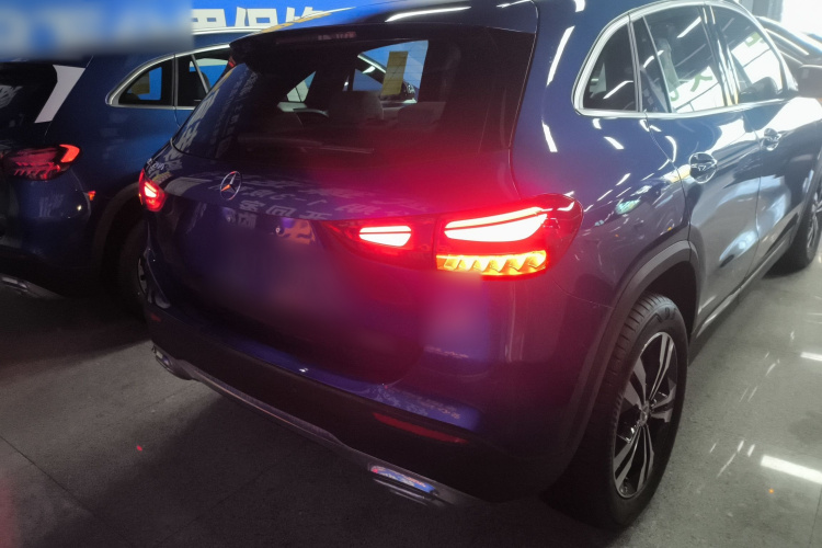 奔驰GLA 2024款 GLA 200车身外观6