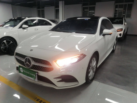 奔驰A级 2021款 A 200 L 运动轿车时尚型