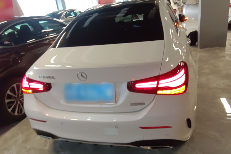 奔驰A级 2024款 改款 A 200 L 时尚型车身外观6004