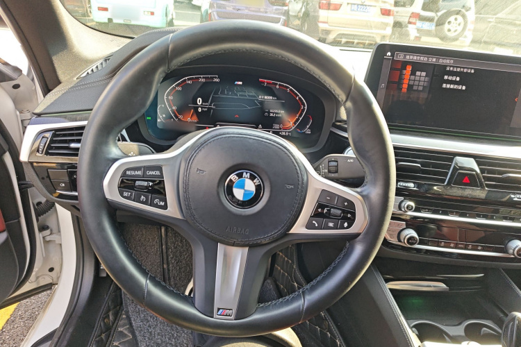 宝马5系 2022款 改款 525Li M运动套装中控内饰13