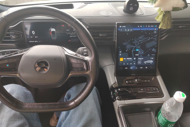 蔚来ES8 2020款 580KM 签名版 六座版中控内饰12