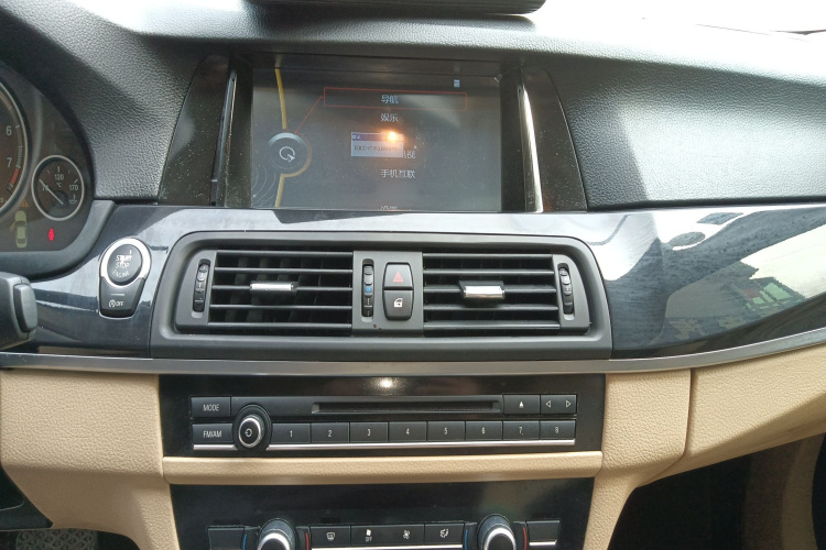 宝马5系 2014款 520Li 典雅型局部细节16