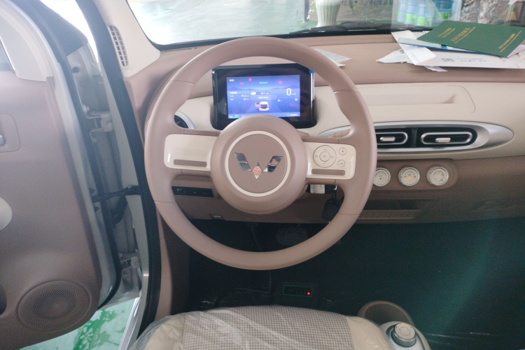 五菱汽车 宏光MINIEV 2025款 四门版 进阶款中控内饰13