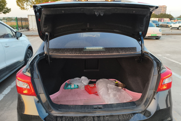 日产 轩逸 2021款 经典 1.6XL CVT豪华版局部细节23