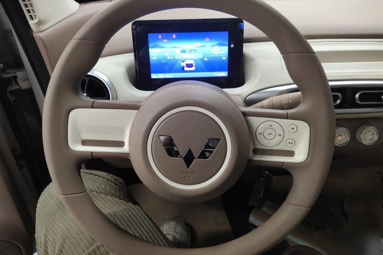 五菱汽车 宏光MINIEV 2025款 四门版 进阶款中控内饰13