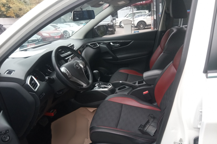 日产 逍客 2017款 2.0L CVT豪华版 国V局部细节19