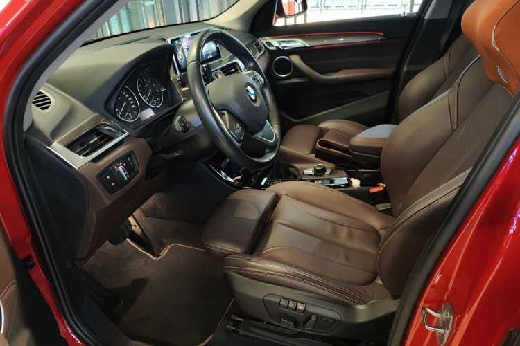 宝马X1 2016款 sDrive18Li 豪华型局部细节19