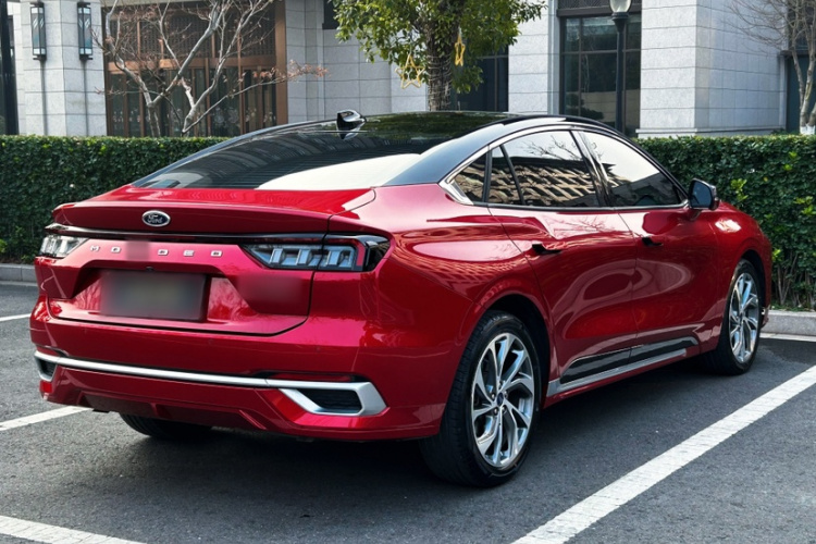福特 蒙迪欧 2023款 EcoBoost 245 至尊型车身外观6005