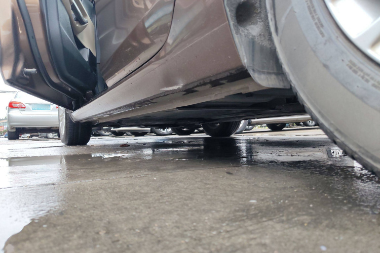 福特 福睿斯 2015款 1.5L 自动舒适型机舱底盘30