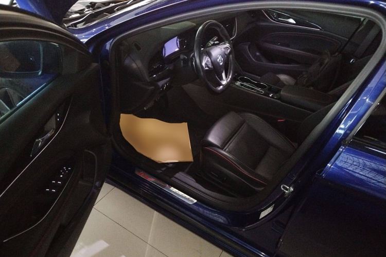 别克 君威 2020款 GS 28T 精英型中控内饰20