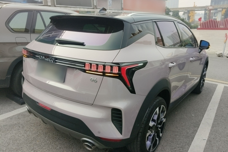 领克06 2023款 Remix 1.5T Hero车身外观7