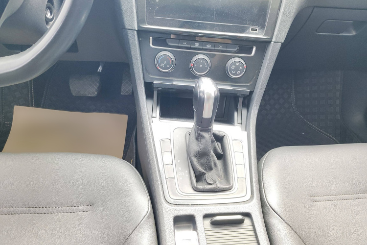 大众 高尔夫 2020款 280TSI DSG舒适型中控内饰7004