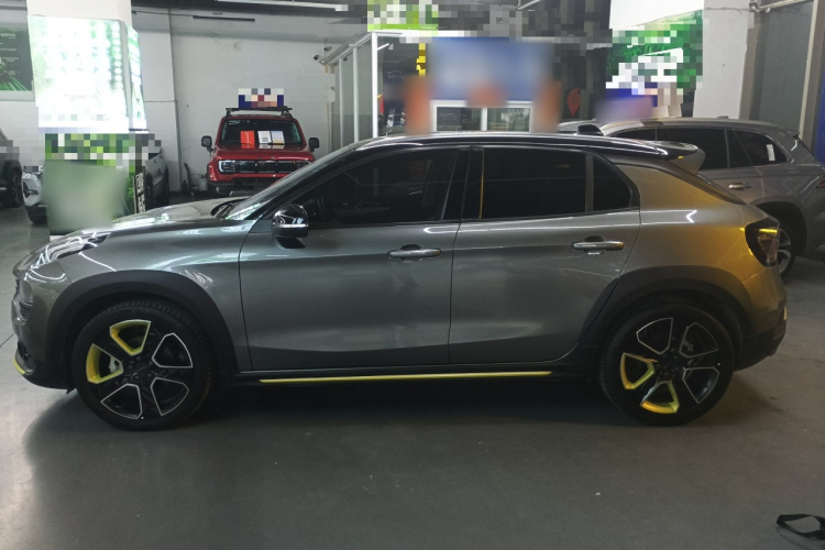 领克02 2022款 2.0TD DCT耀Pro车身外观4