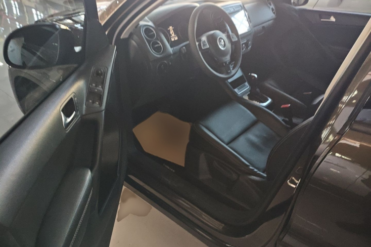 大众 途观 2017款 300TSI 自动两驱丝绸之路风尚版中控内饰7003