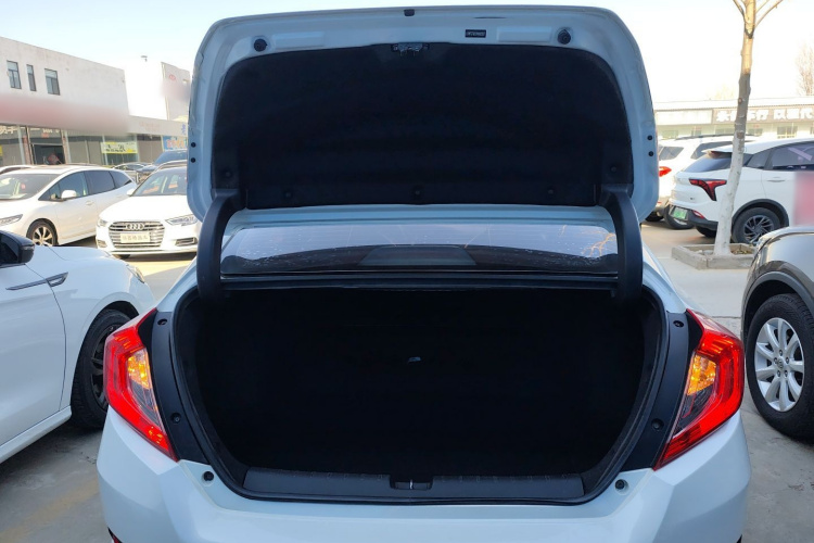 本田 思域 2016款 180TURBO CVT舒适版局部细节23