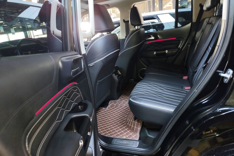 坦克300 2023款 越野版 2.0T 挑战者中控内饰21