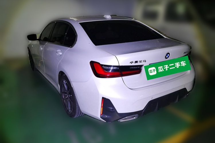 宝马3系 2023款 320Li M运动套装车身外观6003
