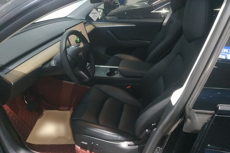 特斯拉 Model Y 2022款 后轮驱动版中控内饰19