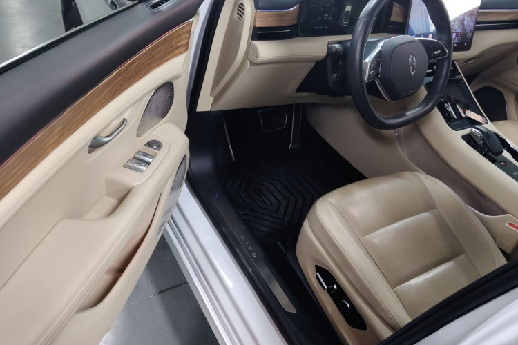 鸿蒙智行 问界M5 2023款 纯电后驱智驾版中控内饰20