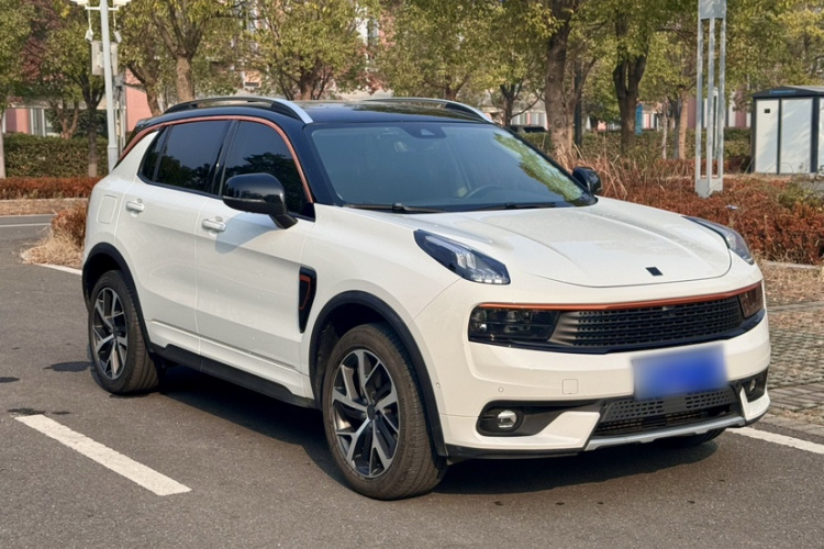 领克01 2017款 2.0T 四驱劲Pro版车身外观6004