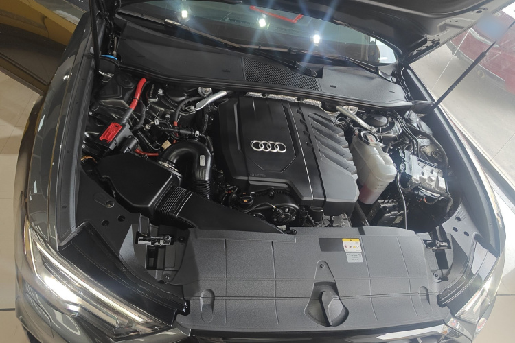 奥迪A6(进口) 2024款 Avant 先锋派 45 TFSI 臻选动感型局部细节24