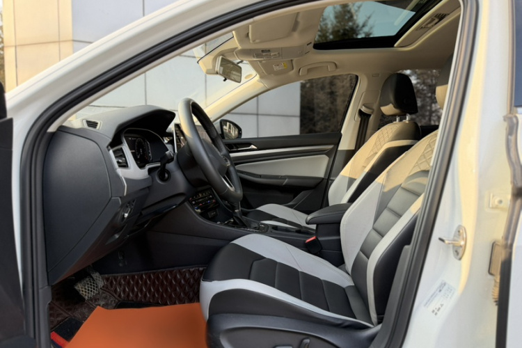 大众 宝来 2023款 300TSI DSG尊行版局部细节19