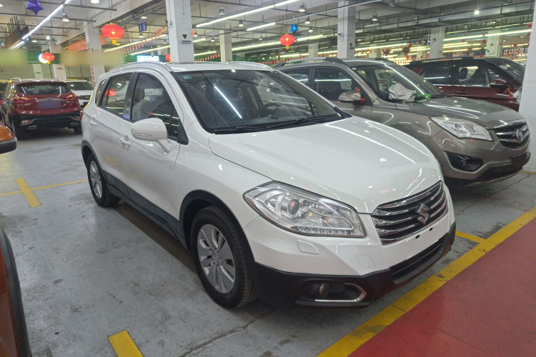 铃木 锋驭 2014款 1.6L CVT两驱精英型车身外观3