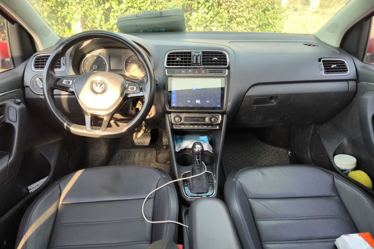 大众 Polo 2014款 1.6L 自动豪华版中控内饰7002