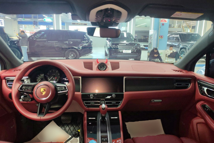 保时捷 2022款 Macan 2.0T中控内饰12