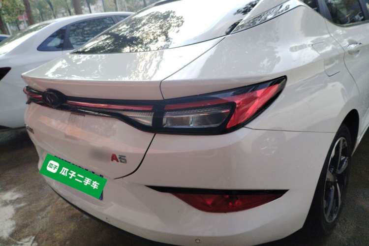 思皓A5 2022款 1.5T CVT青春版车身外观6