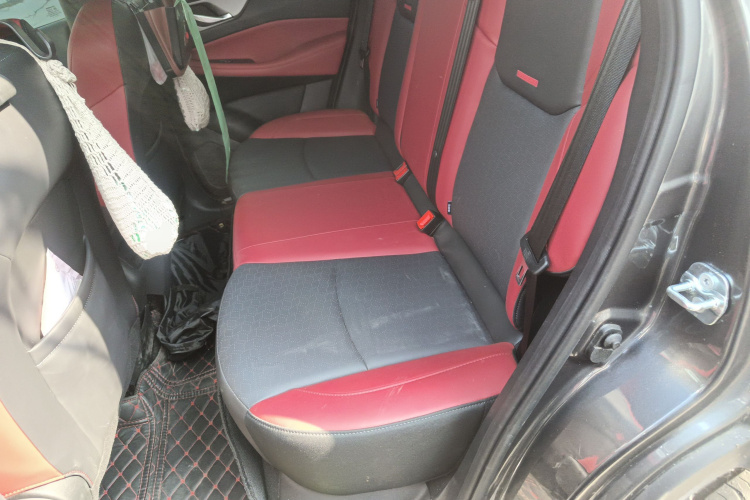 长安CS35PLUS 2021款 蓝鲸NE 1.4T DCT豪华型中控内饰21