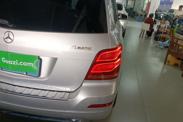 奔驰GLK级 2015款 GLK 300 4MATIC 时尚型 极致版车身外观6006