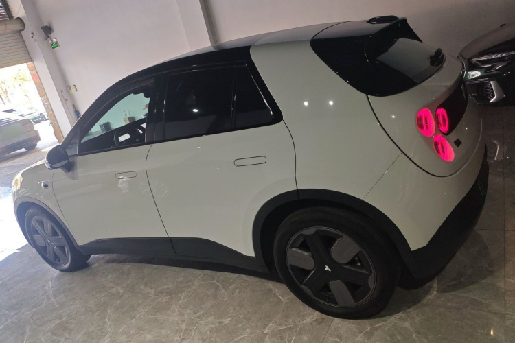 firefly萤火虫 2025款 自在版车身外观6003