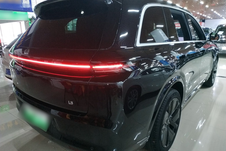 理想汽车 理想L8 2023款 Air车身外观7