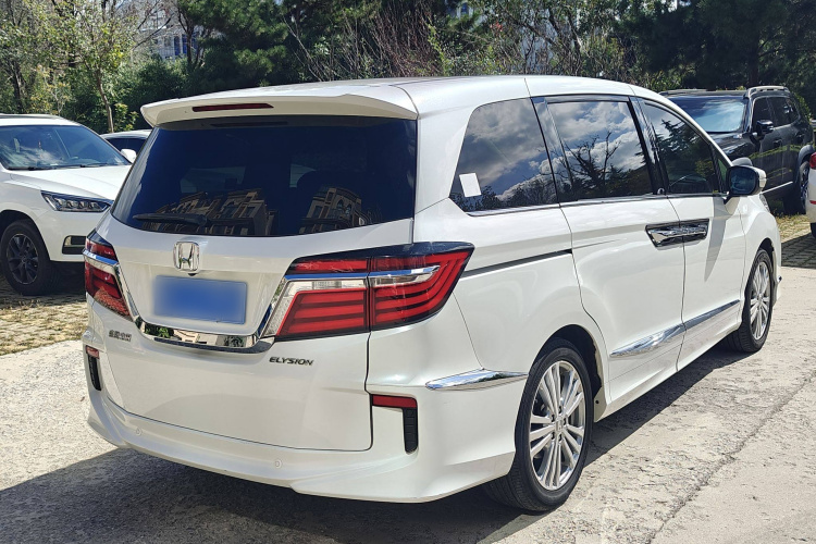 本田 艾力绅 2016款 2.4L 豪华版车身外观6005