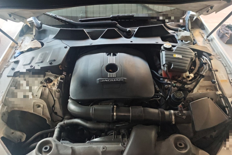 捷豹XJ 2014款 XJL 2.0T 两驱典雅商务版局部细节24