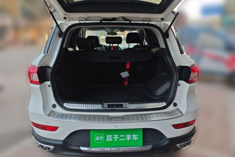 广汽传祺 传祺GS4 2015款 200T G-DCT豪华版中控内饰23